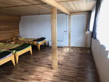 Фото номера Четырехместный номер эконом-класса Гостевой дом База Отдыха Караванка г. Хужир 5