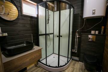 Фото номера Люкс премиум Комплексы для отдыха с коттеджами/бунгало Гостиный Двор Вдохновение г. Хужир 19